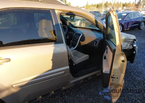 2008 Pontiac Torrent z USA, uszkodzony, nr VIN 2CKDL43F186286484